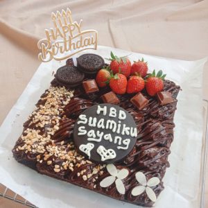 kue ultah brownies